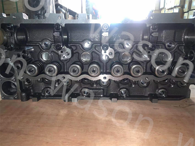 4HF1 Engine Cylinder Head assembly