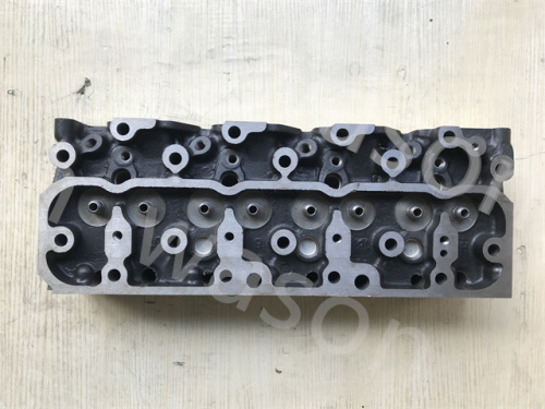 4JG1 Cylinder Head Assembly