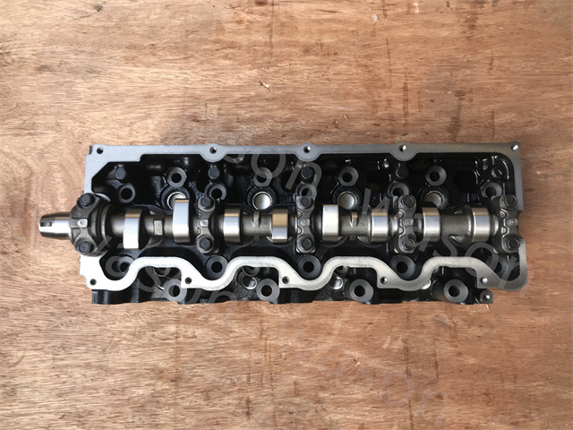 5L Cylinder Head Assembly