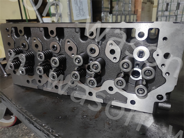 4TNV106 Cylinder Head Assembly