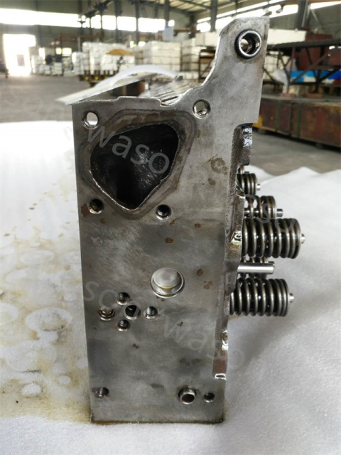 6WG1 Cylinder Head Assembly