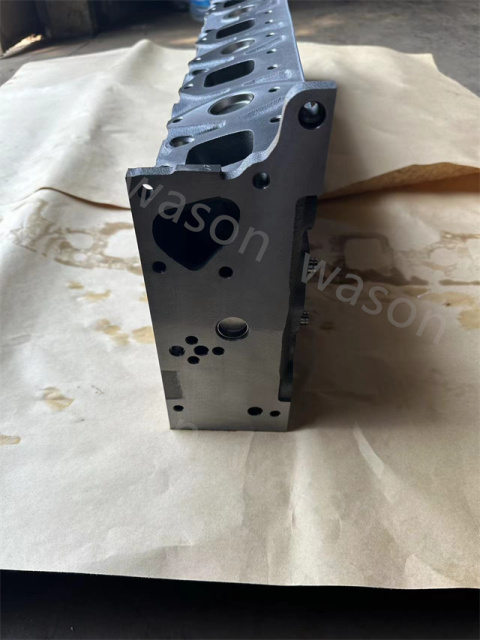 6WG1 Cylinder Head Assembly