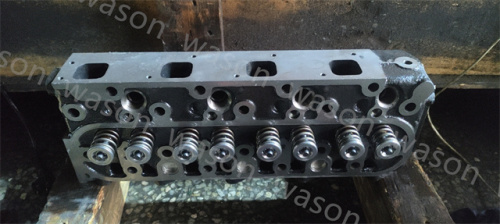 V1305 Cylinder Head Assembly
