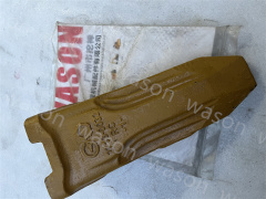 Excavator Bucket Tooth for DH360 SY245 SY365 60116437 71300032RC-1