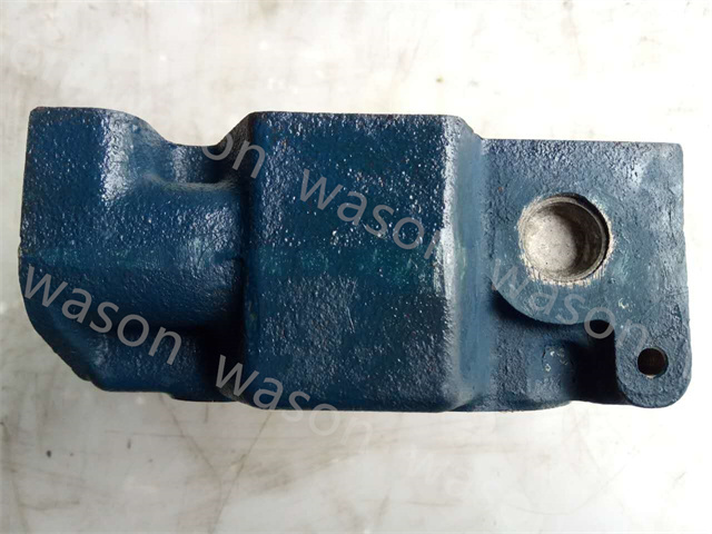 B6000 Cylinder Head
