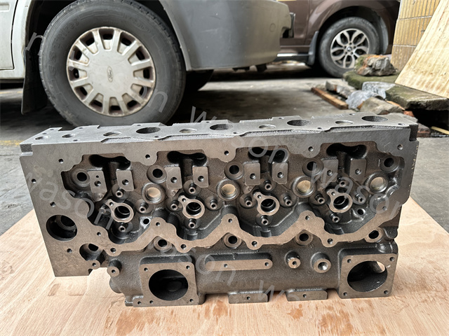 E312/E320GC D3K 1104D-E44TA/C4.4 Electronic Fuel Injection Cylinder head 298-4526/397-1554 T419169