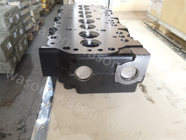 BD30 Cylinder Head Assembly