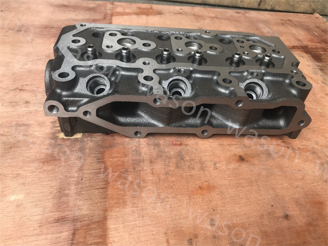 S3L Cylinder Head 31B01-31044 for S3L S3L2 Engine EB250 EB300 EB306 Excavator MT160 MT165 MT190 Tractor