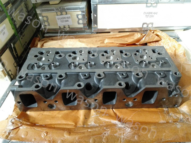 4D95S Cylinder Head Assembly