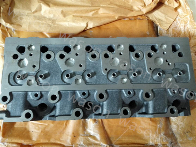 4D95S Cylinder Head Assembly