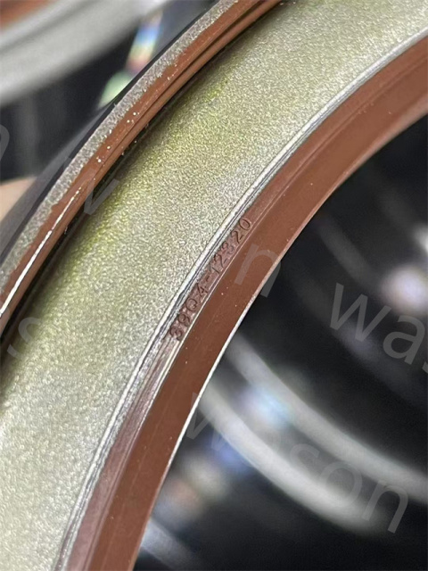 Oil Seal  39Q4-12320