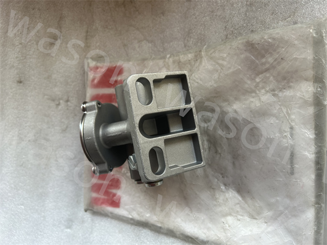 Fuel Filter Housing SK200-8 0701-0074 R90P FS1242 23300-E0470