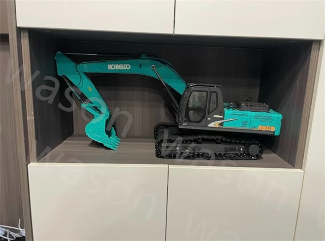 SK380D Excavator Model 65*23*34CM