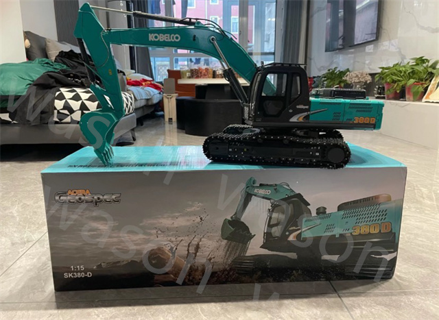 SK380D Excavator Model 65*23*34CM