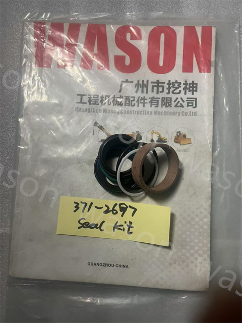 E216B, E216B3, E226B, E226B3, E247B, E247B3  Cylinder Seal Kit 371-2697 3712697