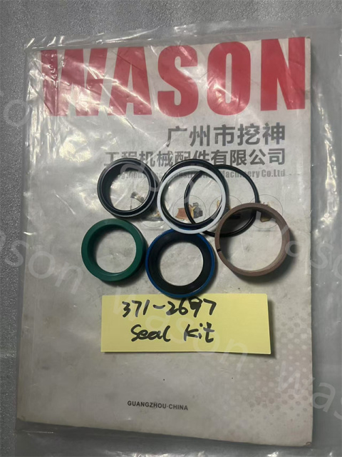 E216B, E216B3, E226B, E226B3, E247B, E247B3  Cylinder Seal Kit 371-2697 3712697