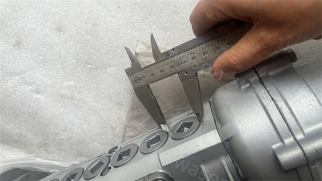 6HL1 Fuel injection Pump 105932-3231 894392-8381  101060-6570