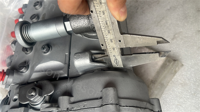 6HL1 Fuel injection Pump 105932-3231 894392-8381  101060-6570