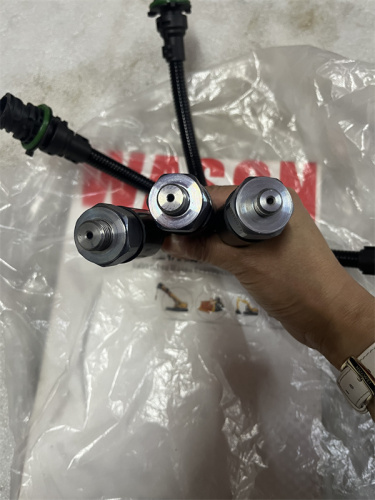 L150E/L180E/L220E/L120E Oil Pressure Sensor 11170075 11170090 11170071 11170072 11170076 11170079