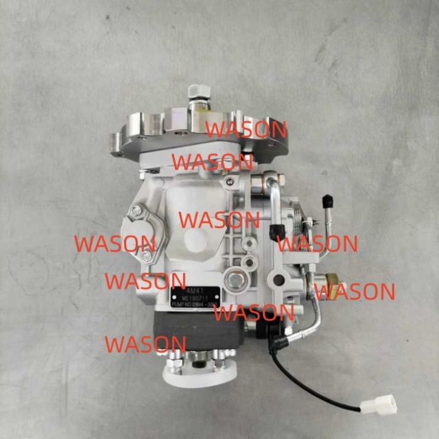 V68 V78 4M41 Fuel Pump  4M41 V68 V78 479778-6421 ME190711  ME994986  ME204338
