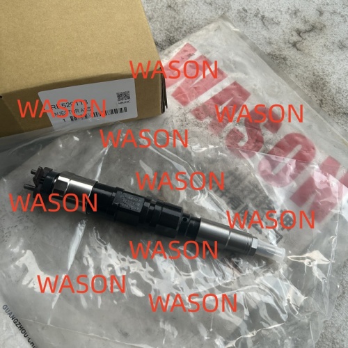 4045/6068  Fuel Injector Assy  60684045 095000-6490 DZ100217 RE529118