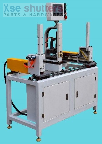 Automatic nailing machine for blade