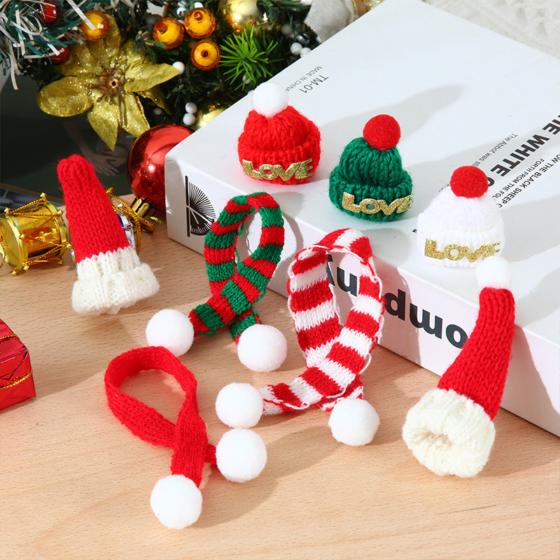 Christmas Mini Knit Hat, Scarf & Gloves Set – Winter Doll Clothes Accessories Pack for DIY Crafts, Holiday Decor & Mini Xmas Doll Outfits
