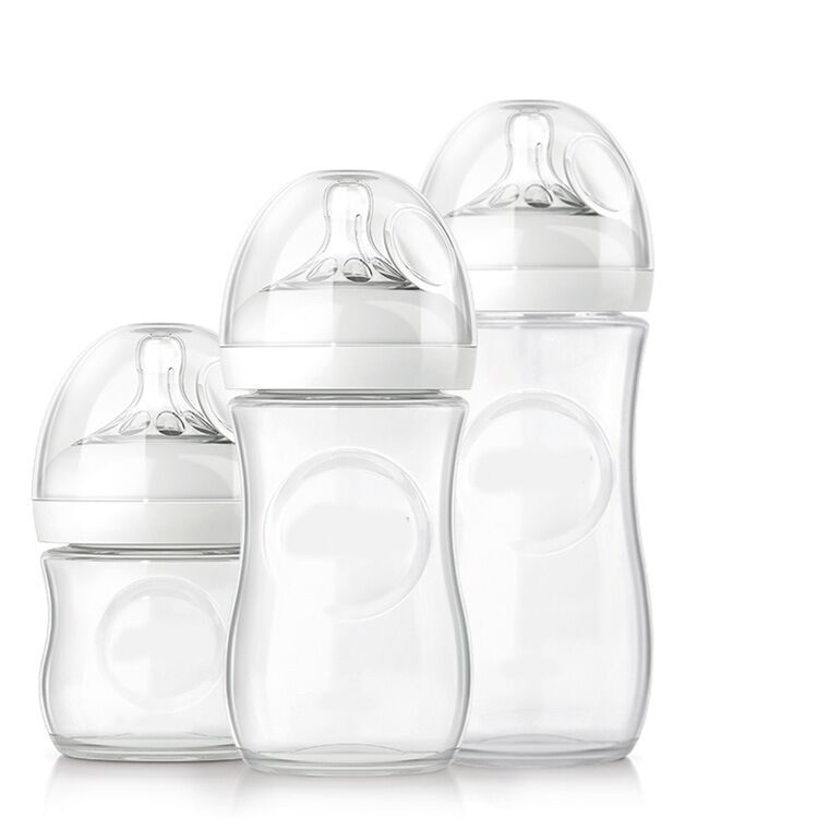 nipple shaped baby bottle