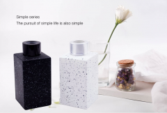 100ml Flower Dot Square Bottle