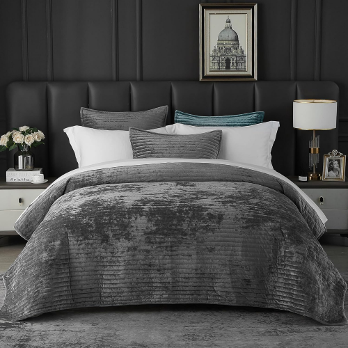 Ultrasonic Quilted Velvet Comforter Set
