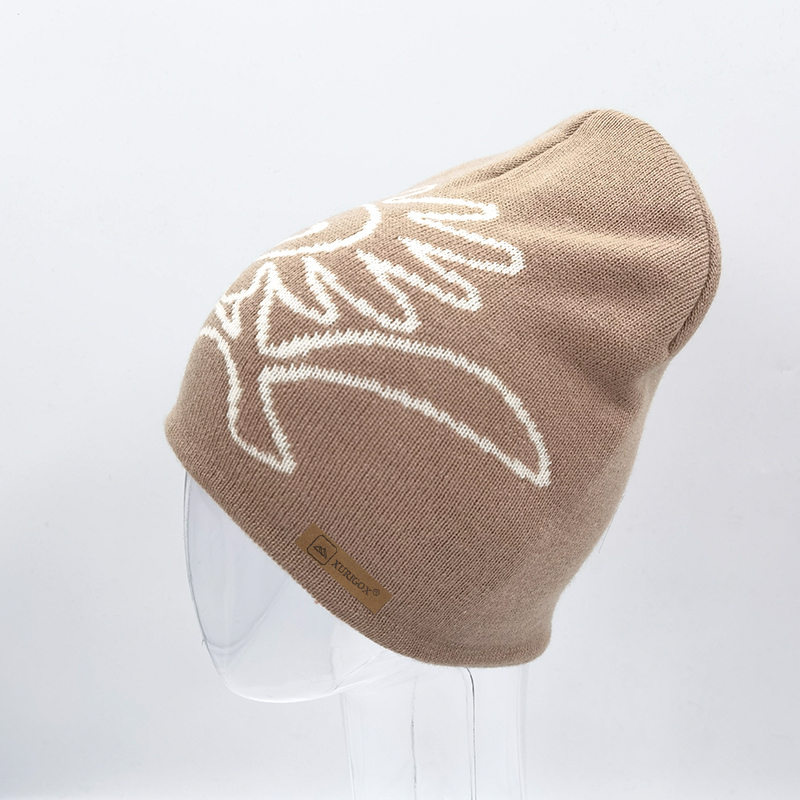Femal woolen beanie