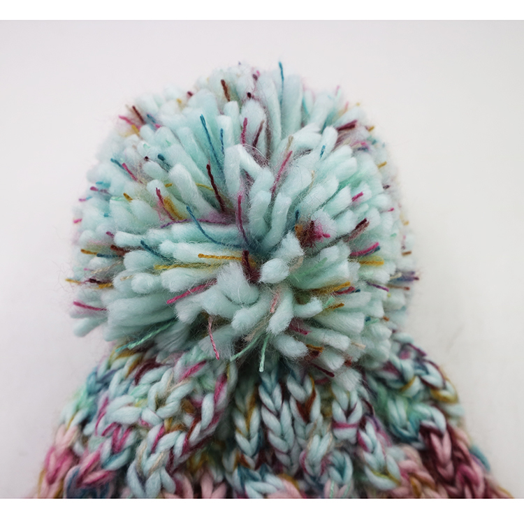 womens chunky knit beanie