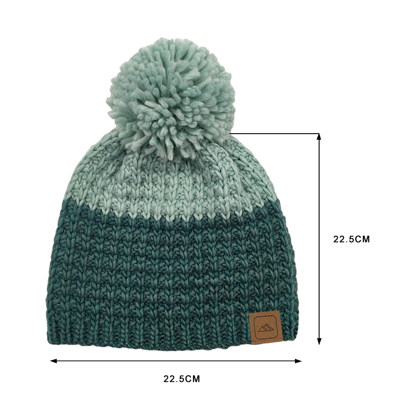 Children pompom beanie