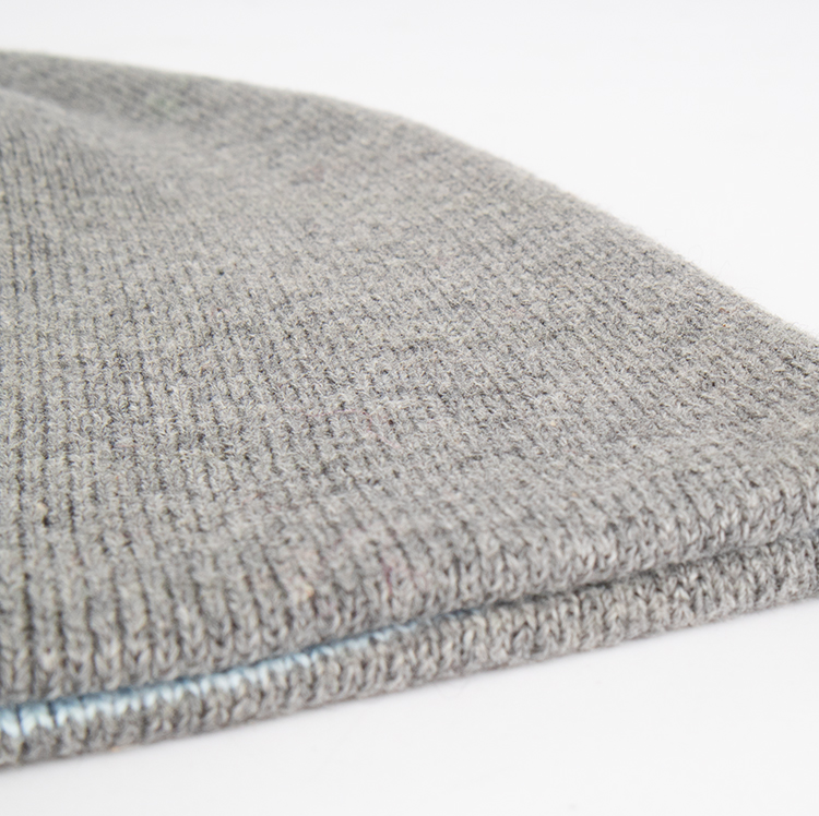  Merino Knit Lightweight Skull Beanie 