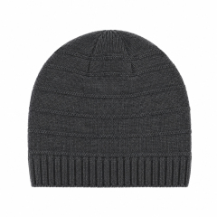 Cuffless Wool Blend Skull Beanie