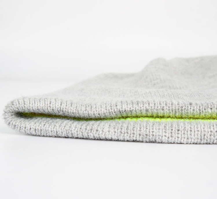 reversible-brimless-fashion-beanie
