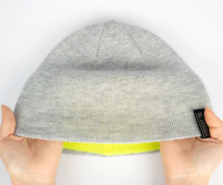 reversible-brimless-fashion-beanie