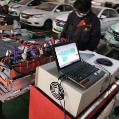 Hybrid Car 7.2V/9.6V/14.4V NiMH Battery Auto Cycle Charge and Discharge Test and Maintenance System