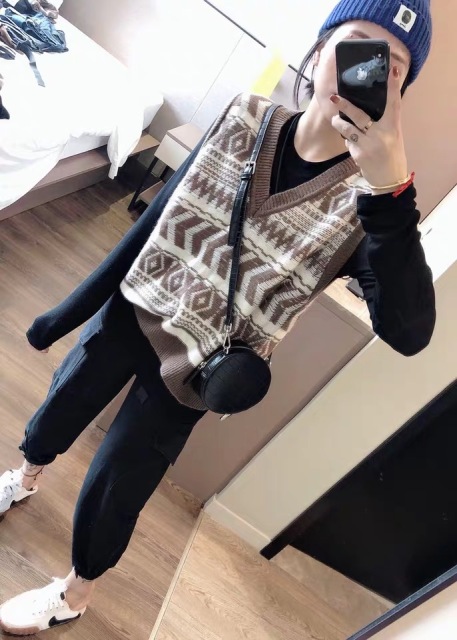 款羊絨馬甲女V領復古短款無袖背心毛衣寬松羊毛針織坎肩
