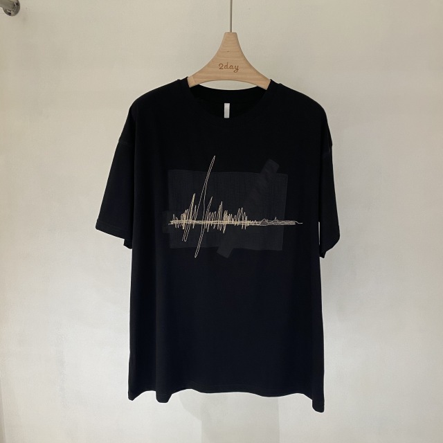 韓國2d新款刺繡曲線圖寬松韓範百搭chic短袖T恤上衣女21060306