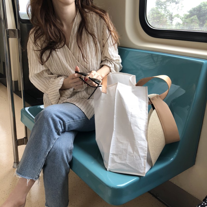 春季新款ins復古波點一片式系帶長袖V領襯衫女設計感小眾心機上衣21062205