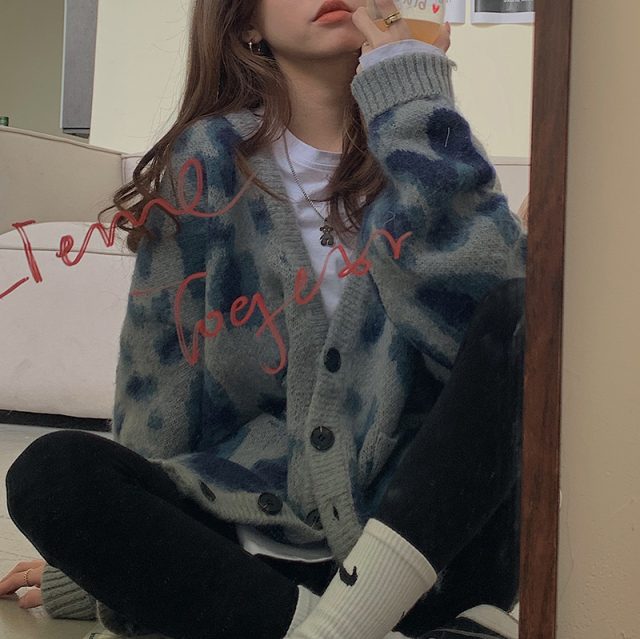 毛衣外套女ins超火扎染加厚外套新款寬松bf慵懶風V領開衫上衣21101905