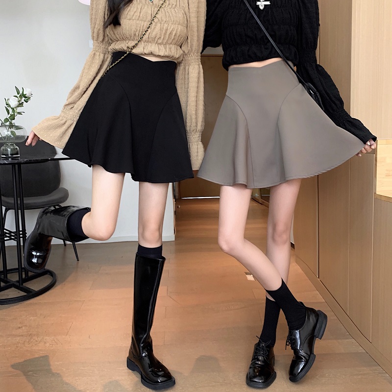 大碼半身裙女春秋新款胖MM顯瘦遮胯高腰a字蓬蓬裙黑色短裙子21122308