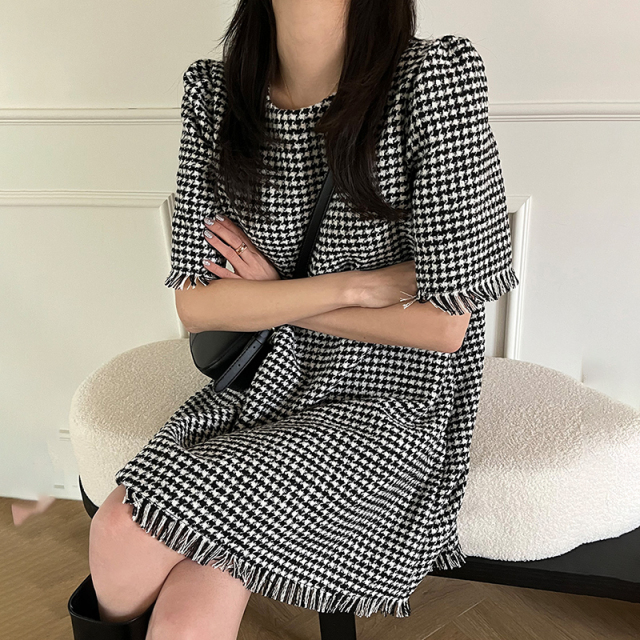 韓國chic春季簡約圓領時尚千鳥格小個子寬鬆顯瘦流蘇短袖連衣裙女22041801