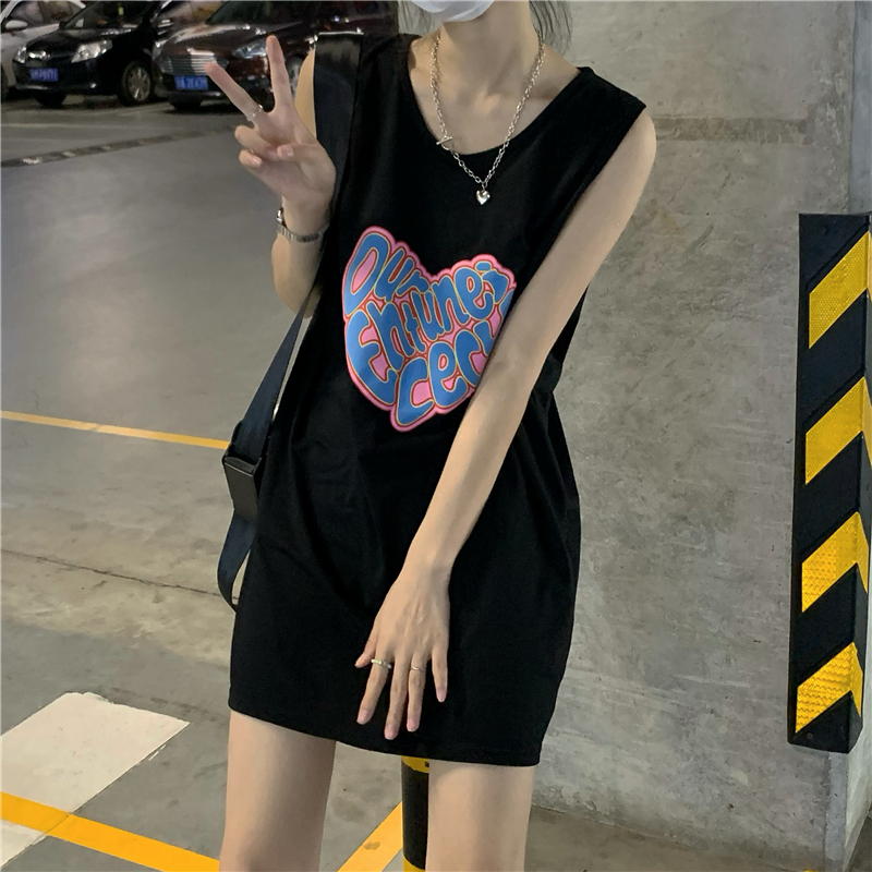 甜到淪陷~背心T恤夏季運動少女清新愛心髮泡印花無袖連衣裙22052003