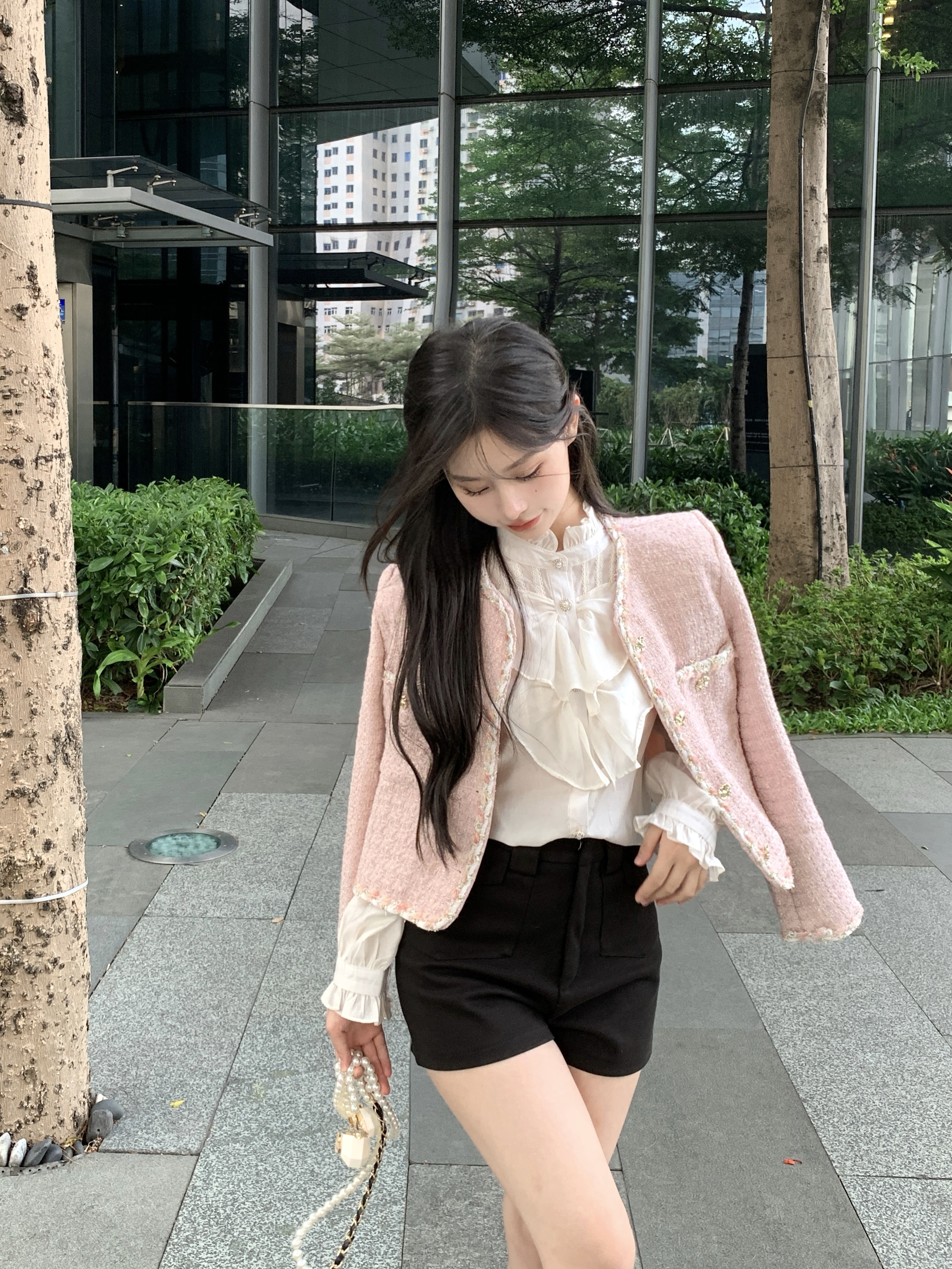 法式粗花呢長袖外套女裝秋季新款黑色小香風復古短款開衫上衣22110104