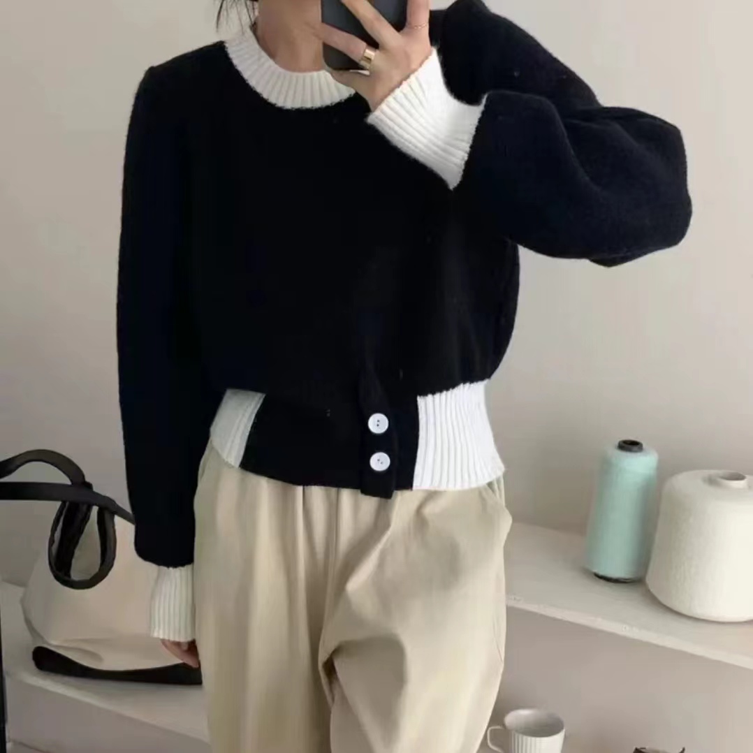 韓版毛衣女撞色紐扣短款冬新款2022時尚洋氣溫柔風軟糯奶系22112007
