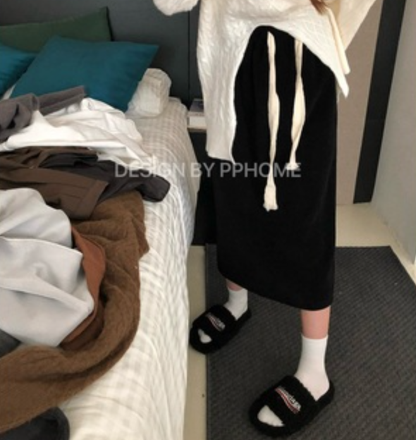 PPHOME你的遛彎裙秋冬百搭半身裙慵懶休閒鬆緊腰抽繩開叉直筒裙23010915