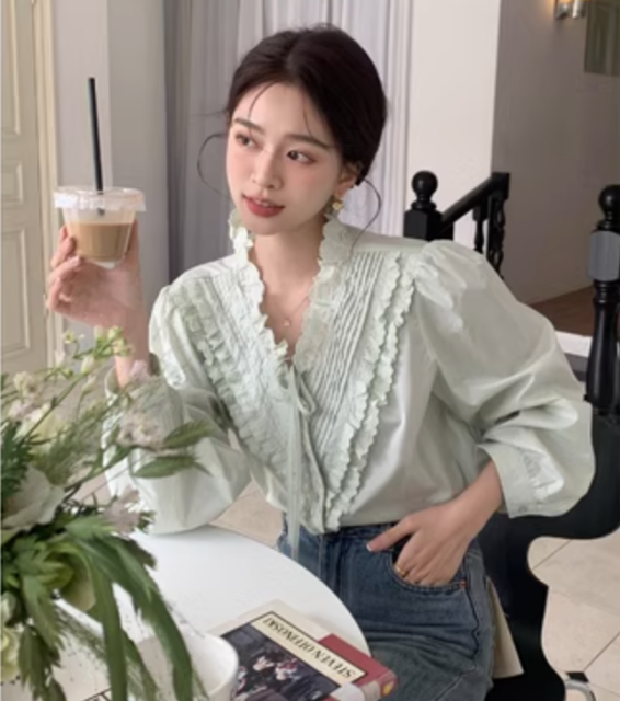韓系甜美氣質設計感V領木耳花邊系帶單排扣襯衫女23051404