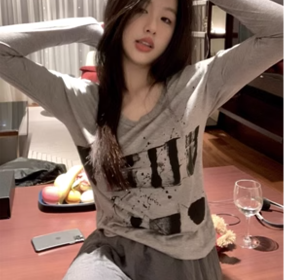 港版修身顯瘦宽松印花薄款长袖T恤23052404
